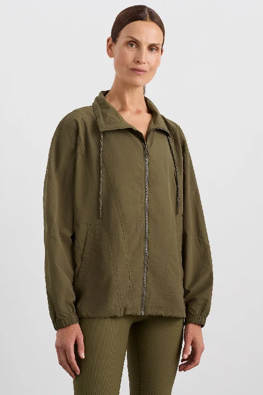 Women's winter-ready jacketsWomen's winter-ready jacketsPanelled Spray Jacket 784 Women's winter puffer jackets Women's winter-ready jacketsWomen's winter-ready jacketsPanelled Spray Jacket 784 Women's winter puffer jackets