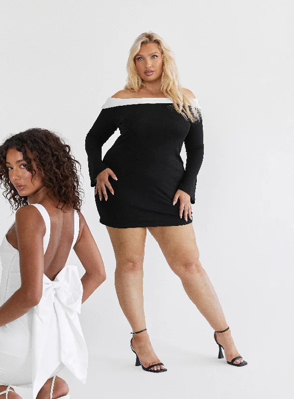 Anya Mini Dress Black / White Curve Best mini dresses for petites