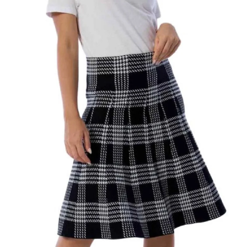 AMAZING MM SKIRT - YEAR ROUND BLACK PLAID Dark color unclassified skirts