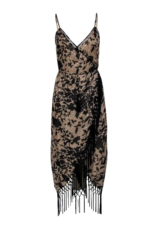 House of Harlow - Beige & Black Vintage Floral Print Wrap Dress w/ Fringe Trim Sz S Romantic floral dresses House of Harlow - Beige & Black Vintage Floral Print Wrap Dress w/ Fringe Trim Sz S Romantic floral dresses