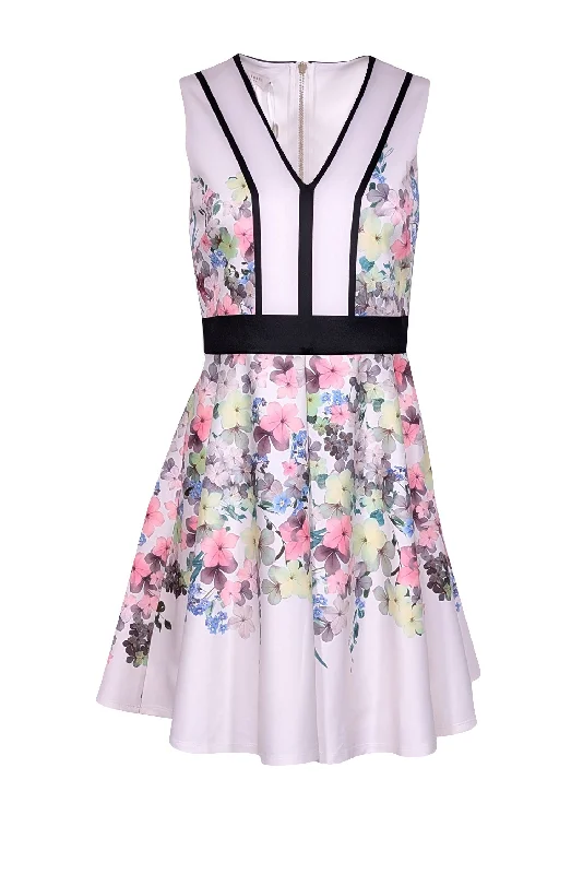 Ted Baker - White w/ Green & Pink Floral Print Sleeveless Dress Sz 6 Comfortable floral dresses for everyday wear Ted Baker - White w/ Green & Pink Floral Print Sleeveless Dress Sz 6 Comfortable floral dresses for everyday wear