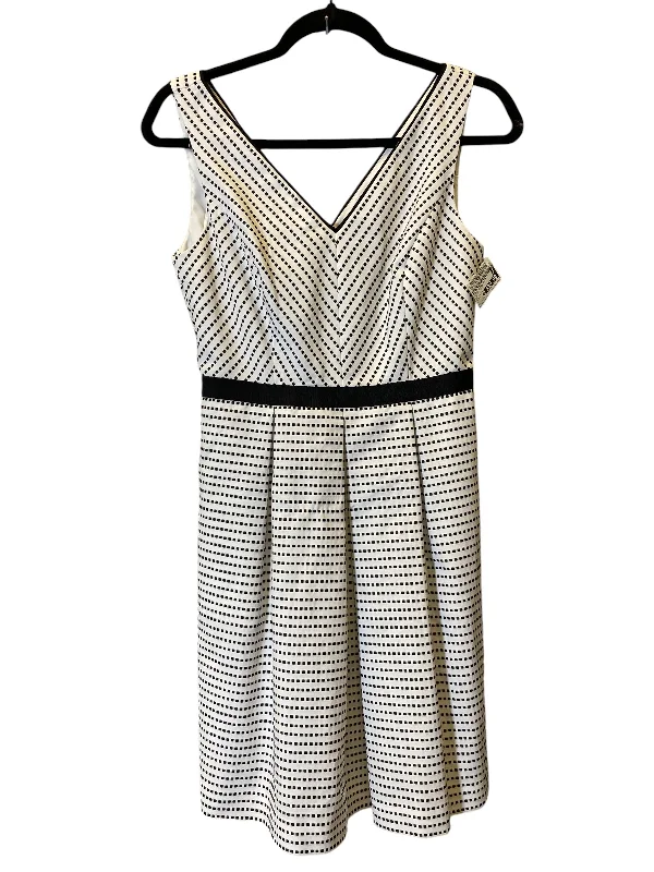 Dress Casual Short By White House Black Market In Black & White, Size: S Polka Dot Skirt