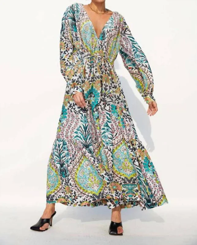 Algae Blouson Sleeve Dress in Multi Velvet unclassified dresses