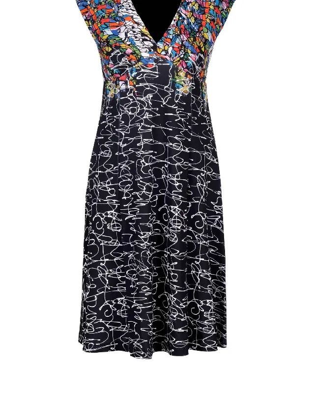 Board Dress in Black Travel unclassified dresses