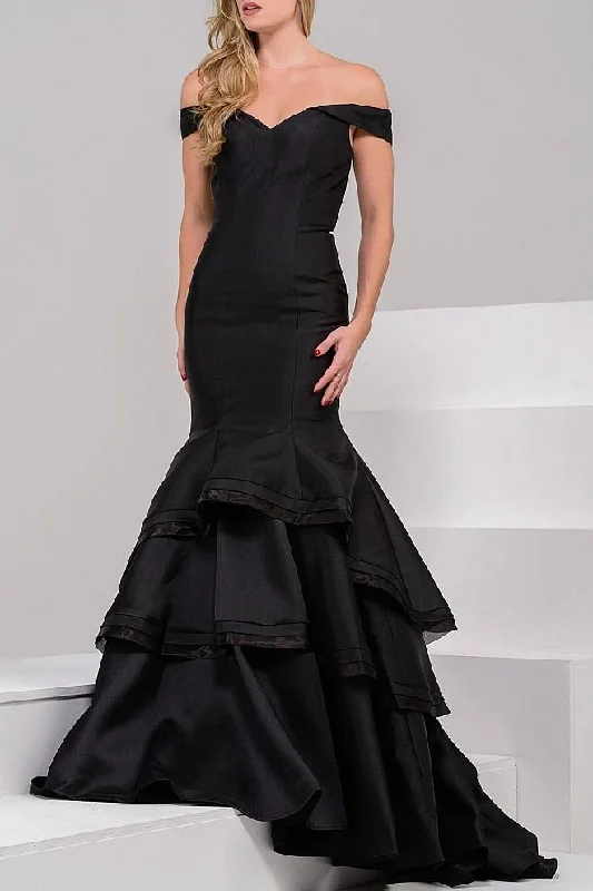 Jovani Off Shoulder Mermaid Dress 31100B 1 pc Black in size 22 Available Metallic unclassified dresses Jovani Off Shoulder Mermaid Dress 31100B 1 pc Black in size 22 Available Metallic unclassified dresses