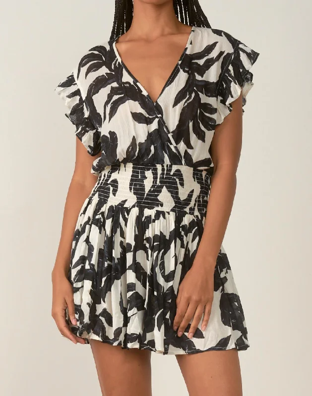 Leaf Print Dress In Black/White Long sleeve unclassified dresses