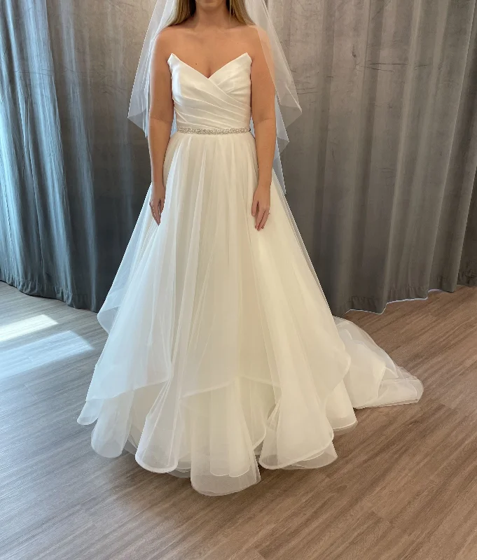 Martina Liana 1159 Open-back unclassified dresses