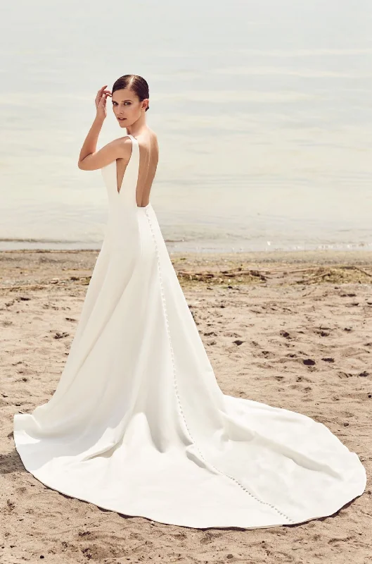 Mikaella 2115 Beaded unclassified dresses