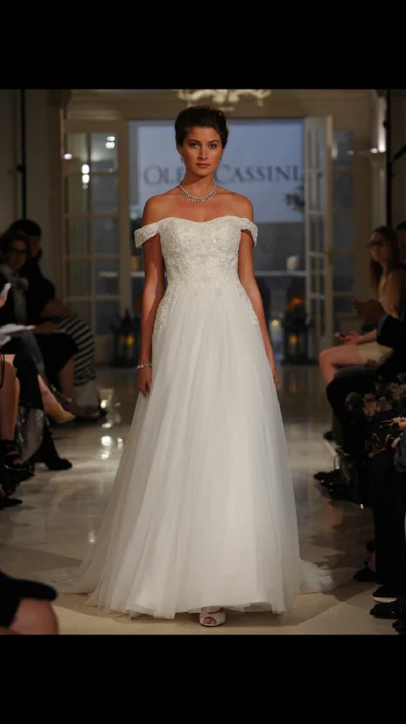 Oleg Cassini CWG729 Soft fabric unclassified dresses