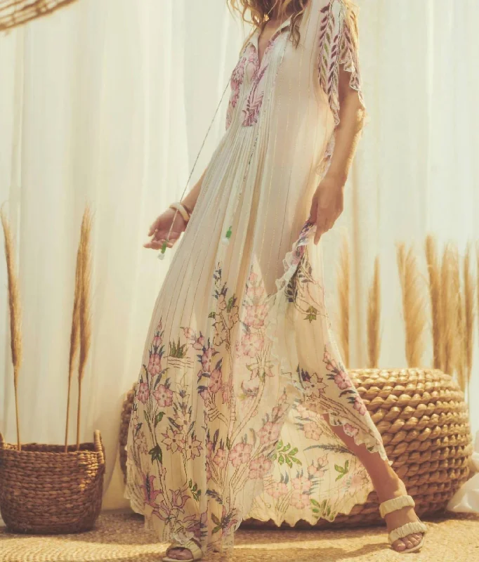 Nila Kaftan In White Best-selling unclassified dresses