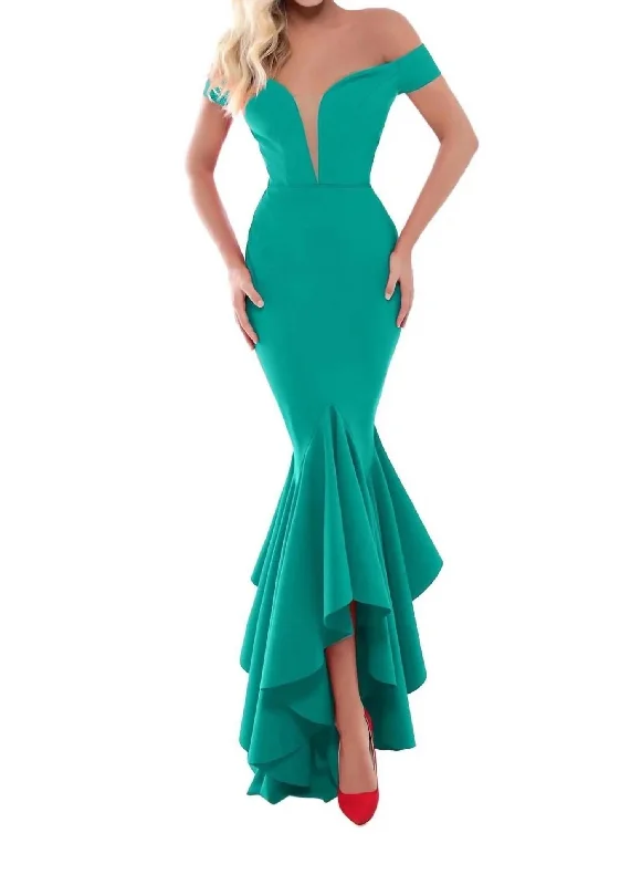 Off Shoulder Dress With Ruffled Bottom in Green Halter unclassified dresses