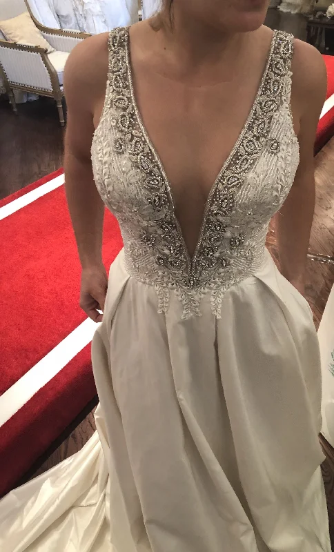Marisa Wrap unclassified dresses