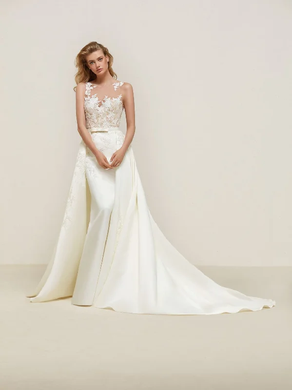 Pronovias Dranoe Halter unclassified dresses