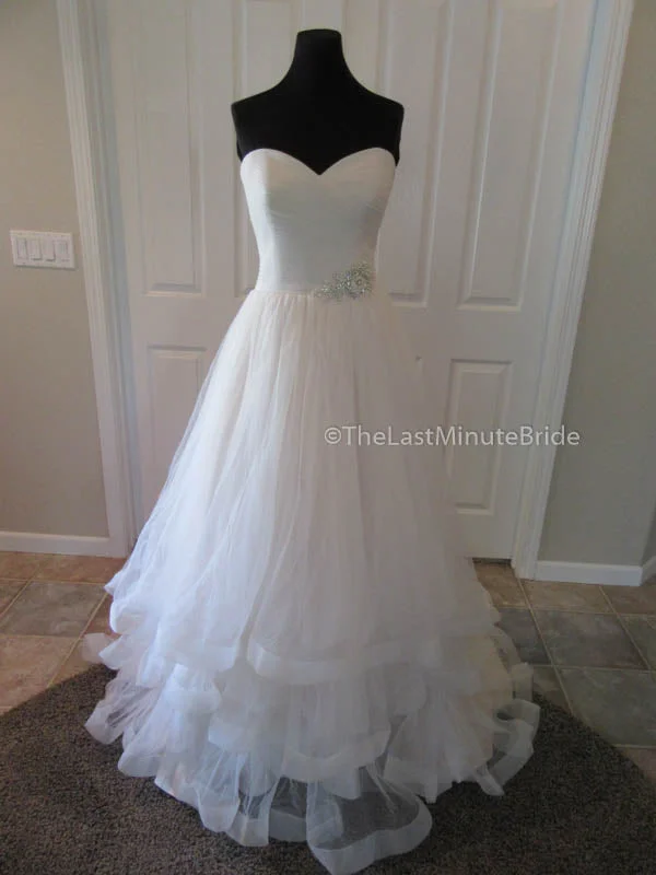 Sincerity 3890 Luxury unclassified dresses