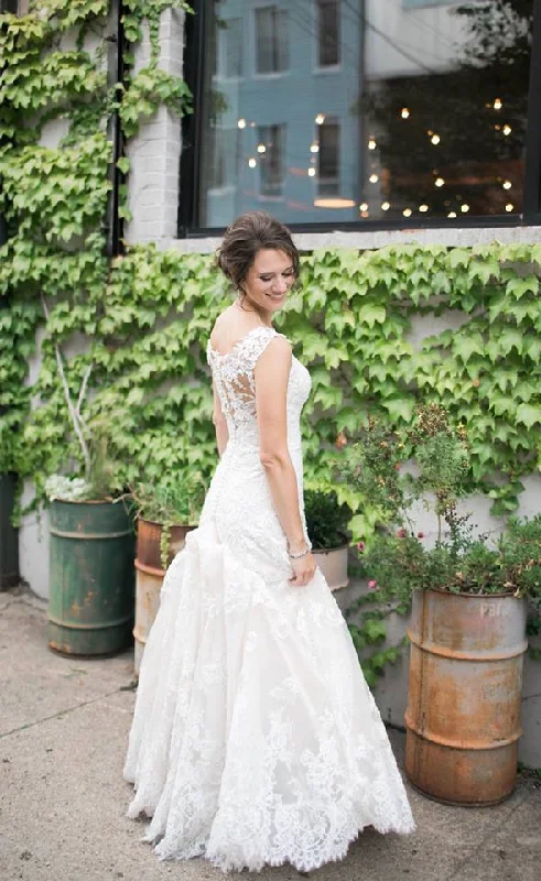 Martina Liana Flowy unclassified dresses