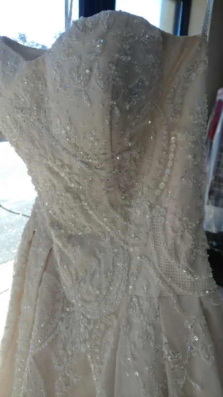 Oleg Cassini Breathable unclassified dresses