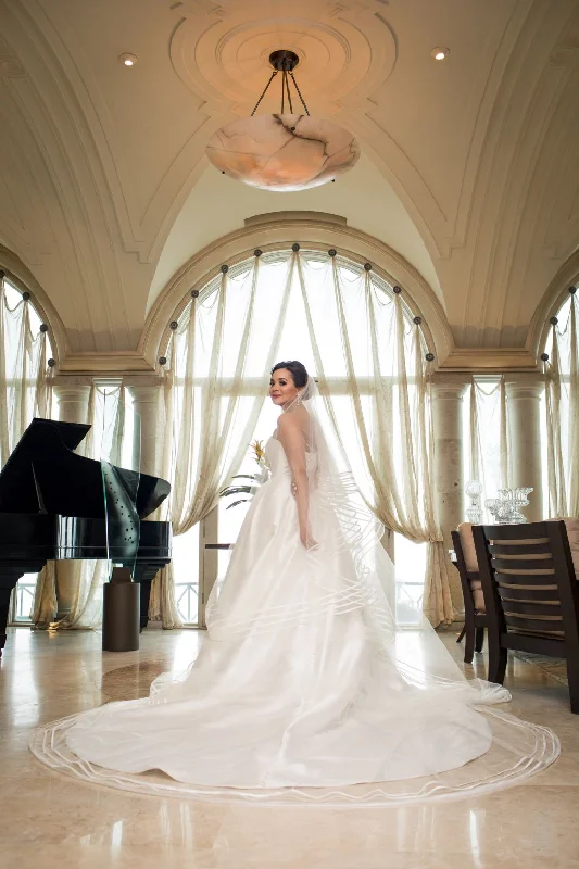 Pronovias Amanda Ruffled unclassified dresses