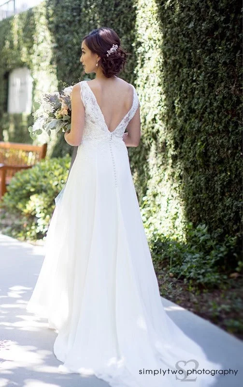 Pronovias Stylish unclassified dresses