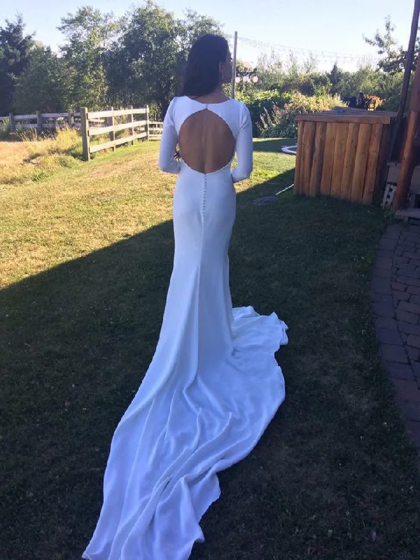 Pronovias Valeria Budget-friendly unclassified dresses