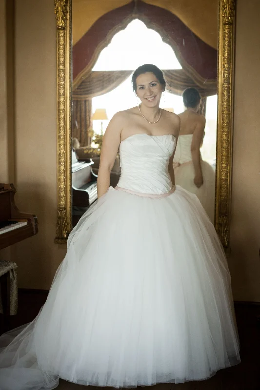Vera Wang White Vw351007 Vintage unclassified dresses